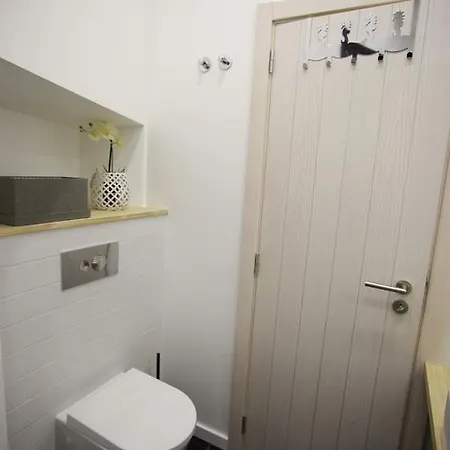 Charming Bairro Alto Apartment Lisbon